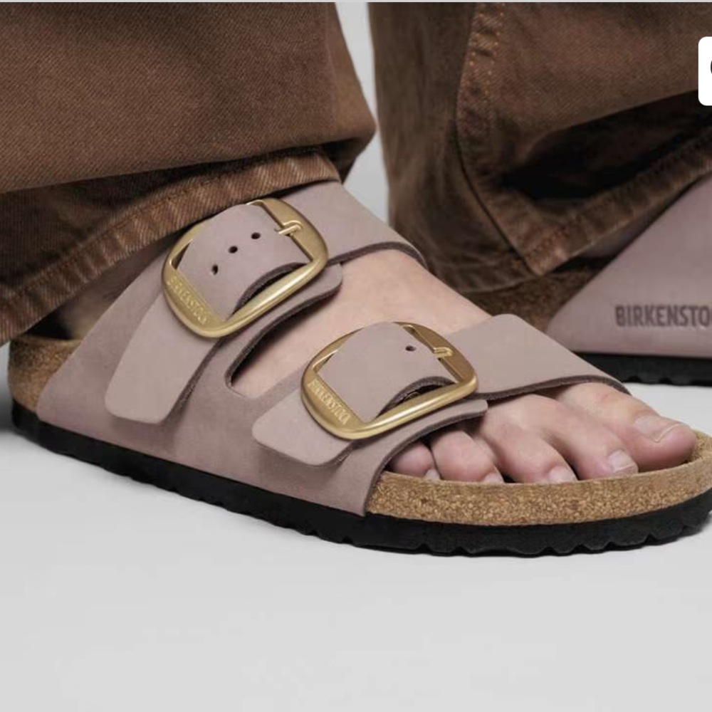 BIRKENSTOCK Arizona Big Buckle Nubuck Leather Color: Faded Purple
$175 US 8-8.5